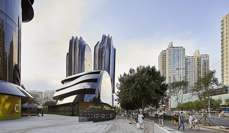 MAD_Chaoyang Park Plaza_09_by Hufton+Crow